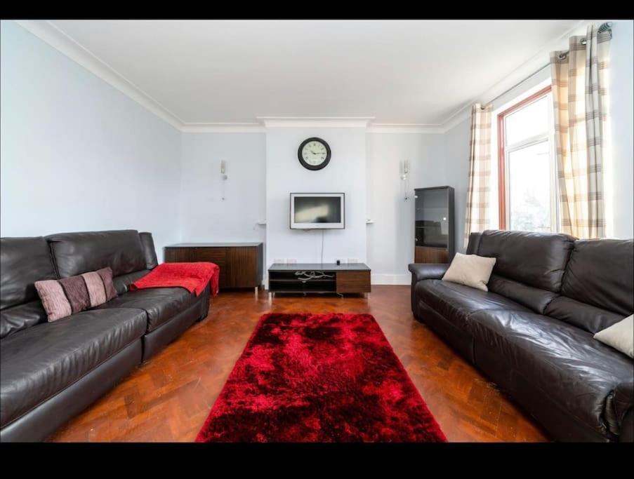 Immaculate Spacious 3 Bedrooms Flat Wembley Park Appartement